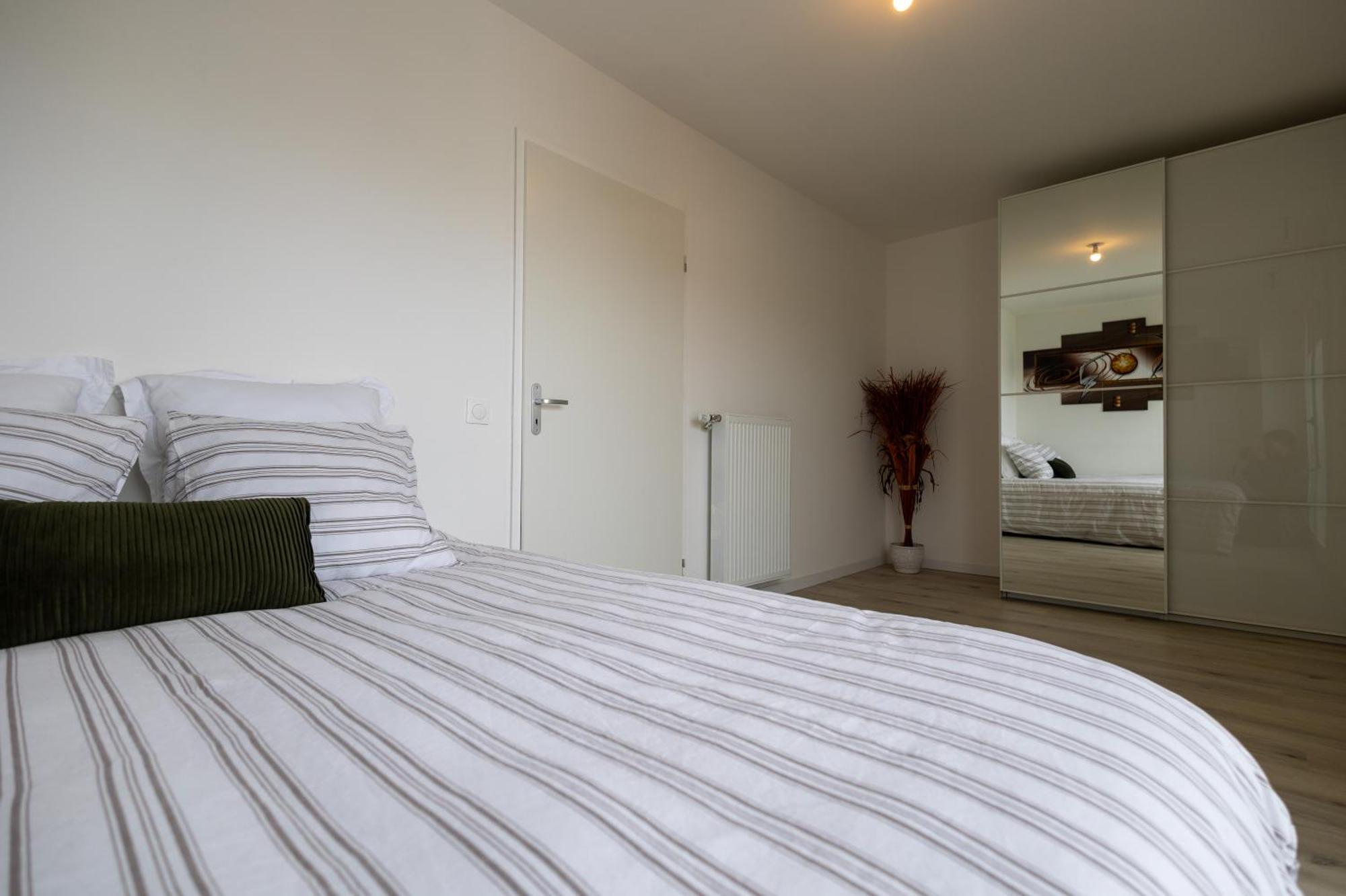 Appartamento Duplex Complet - Proche Dysney Land Paris Bussy-Saint-Georges Esterno foto